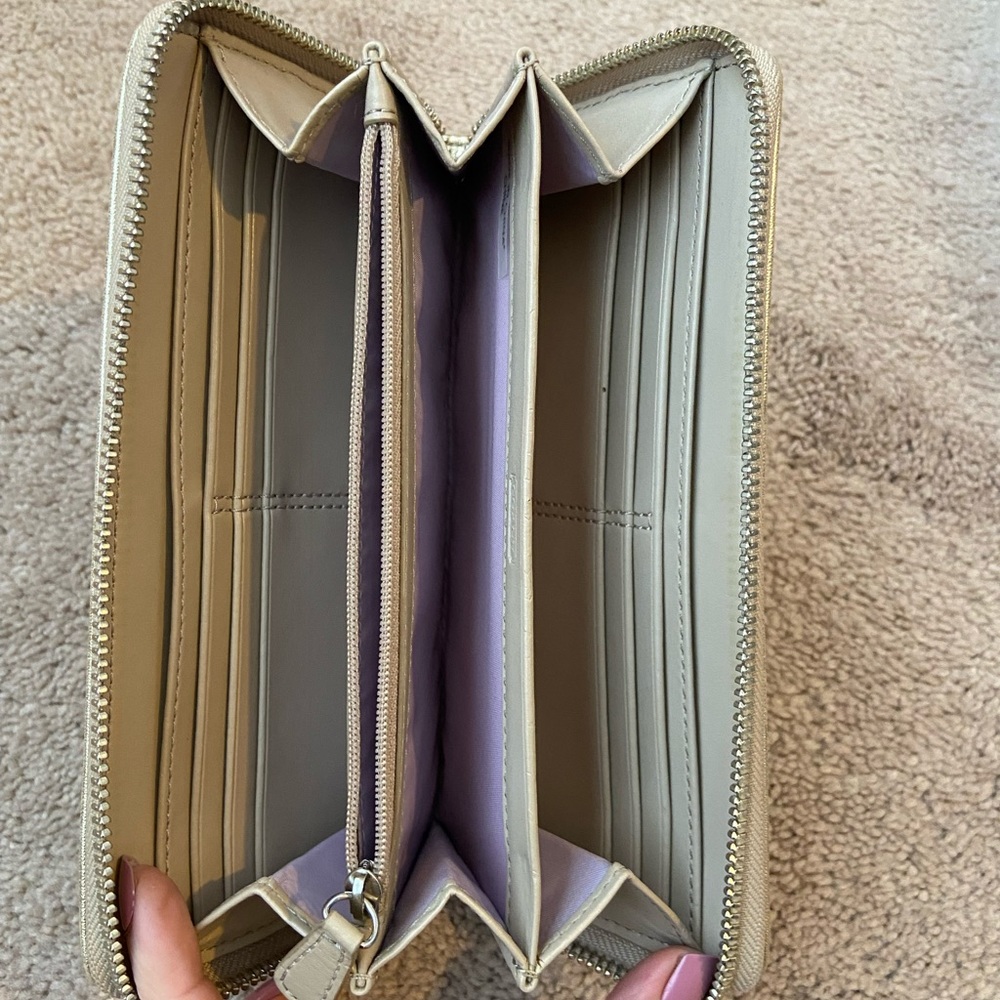 Coach Signature Accordion Zip Wallet in Khaki - Picture 4 of 7